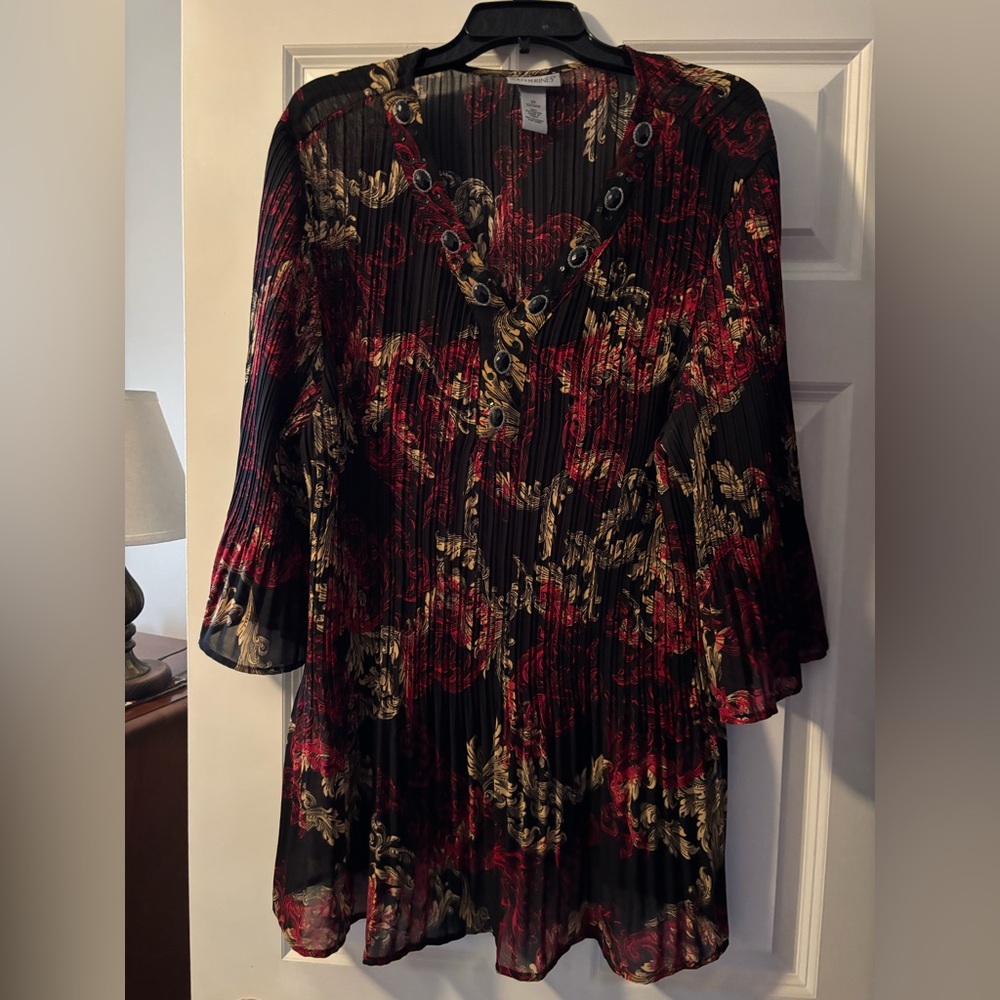 Catherines Black and Red Patterned Blouse